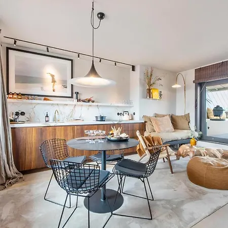 The Rooftop Luxueuze Bohemian Penthouse *
